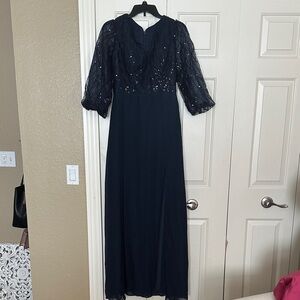 Elegant Dark Navy Evening Gown
